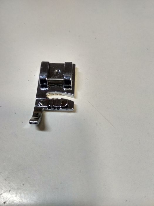 Лапка для бытовых швейных машин