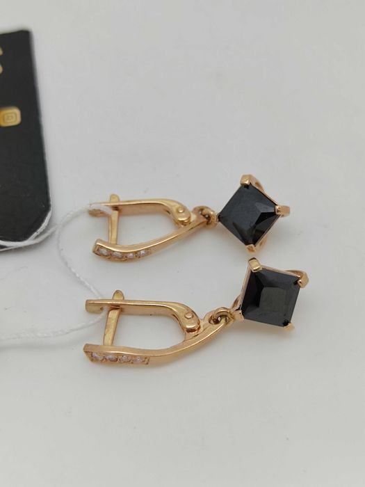 Золоті сережки 585’’ з оніксом