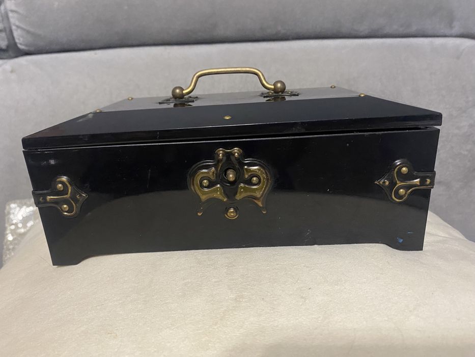 Szkatułka z pozytywką - PRL czasy ZSRR