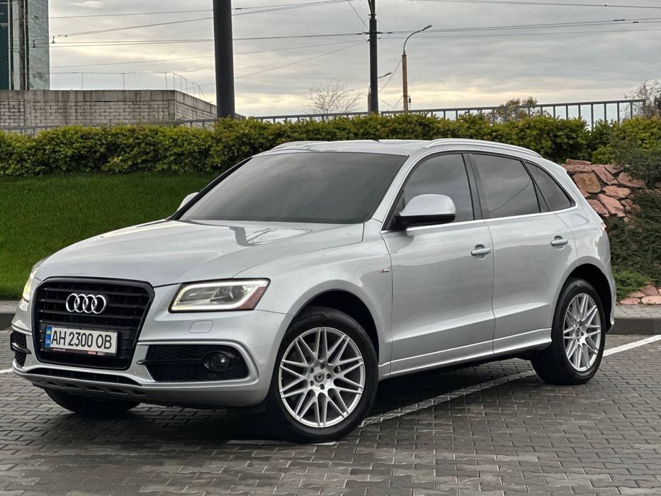 Audi Q5 3.0 S line
