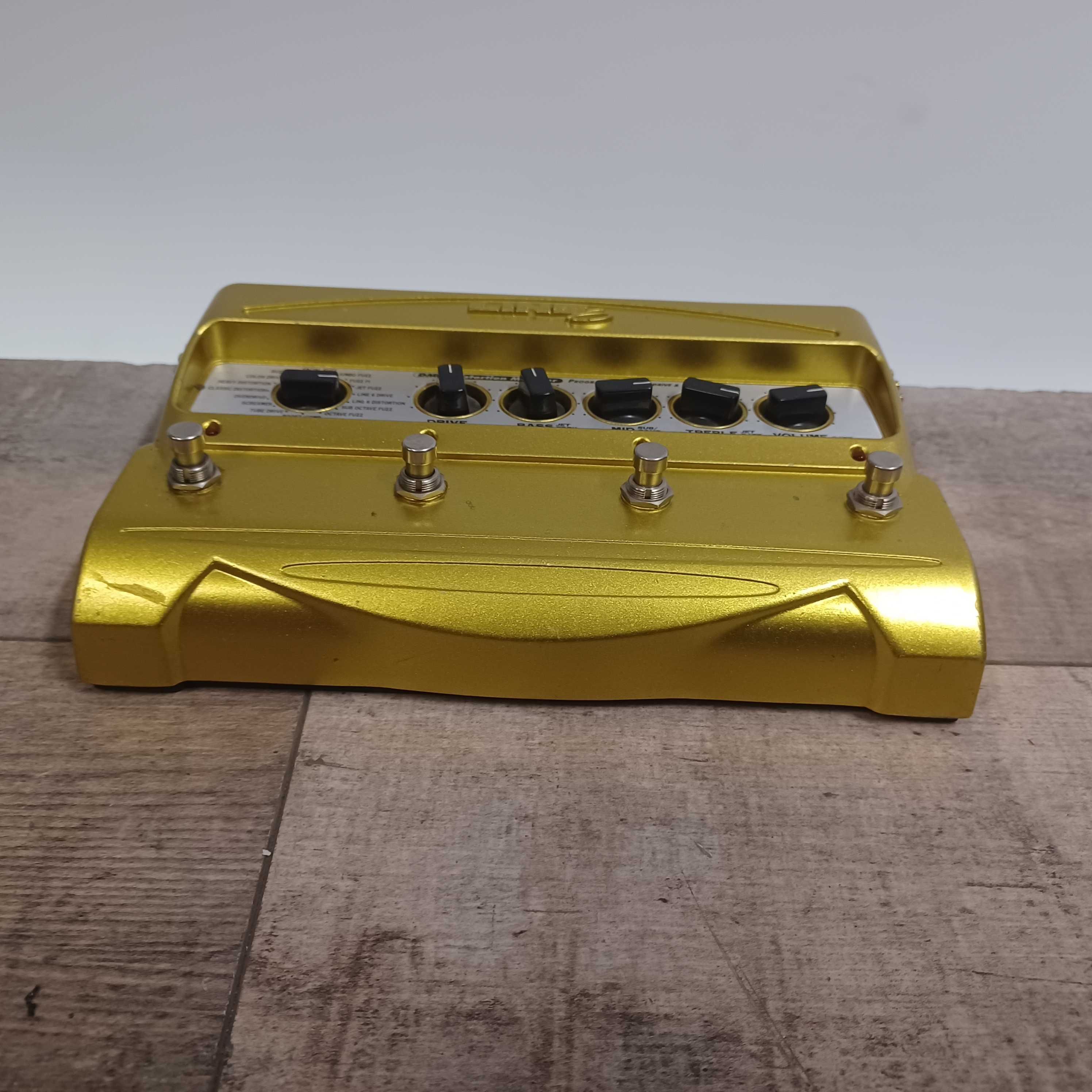 Line 6 DM4 multiefekt procesor gitarowy