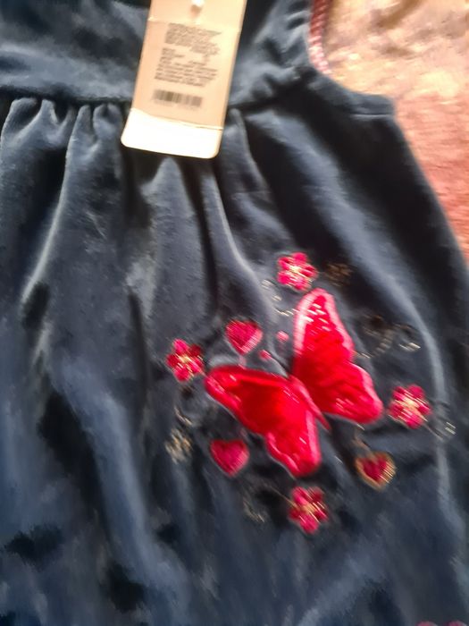 Nowa sukieneczka welurowa