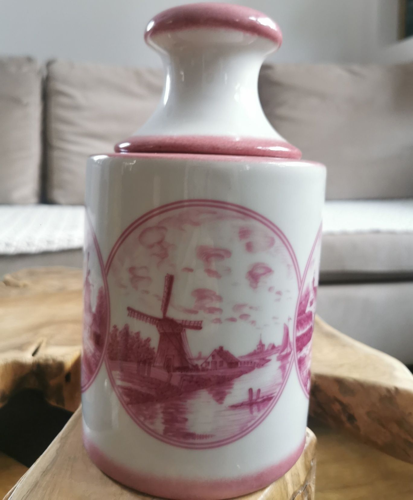 Holenderska manufaktura - pojemniek w wiatraki