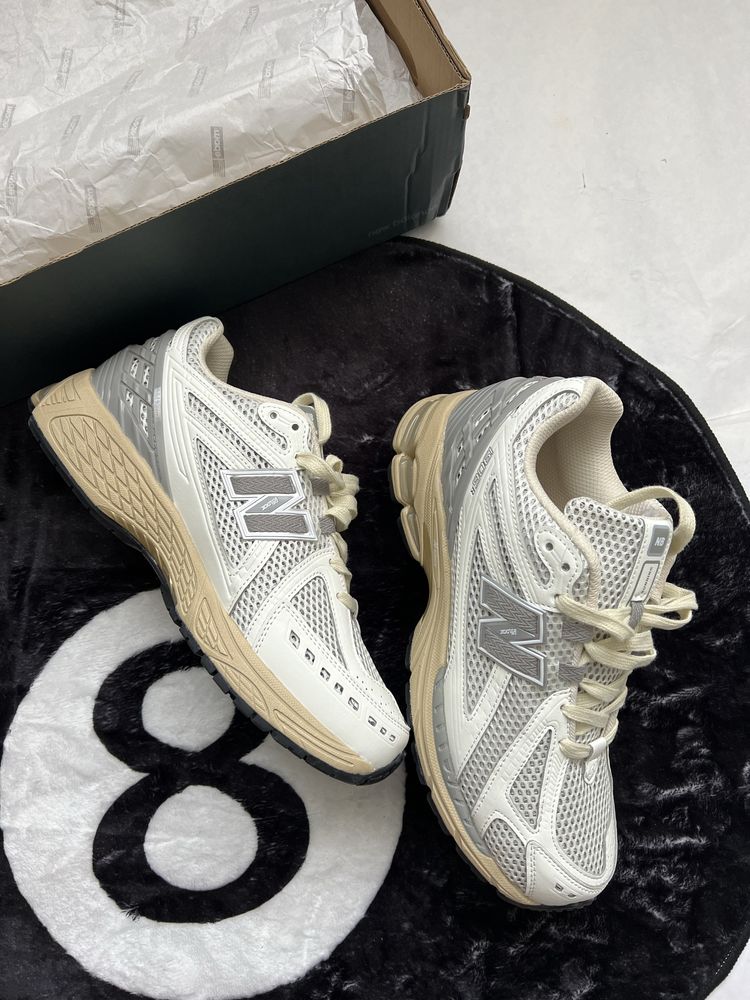 Кросівки new balance 1906r