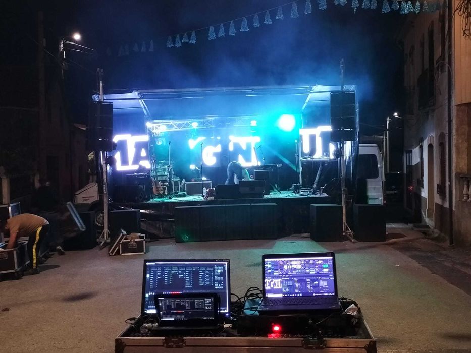 Palco móvel ligeiro