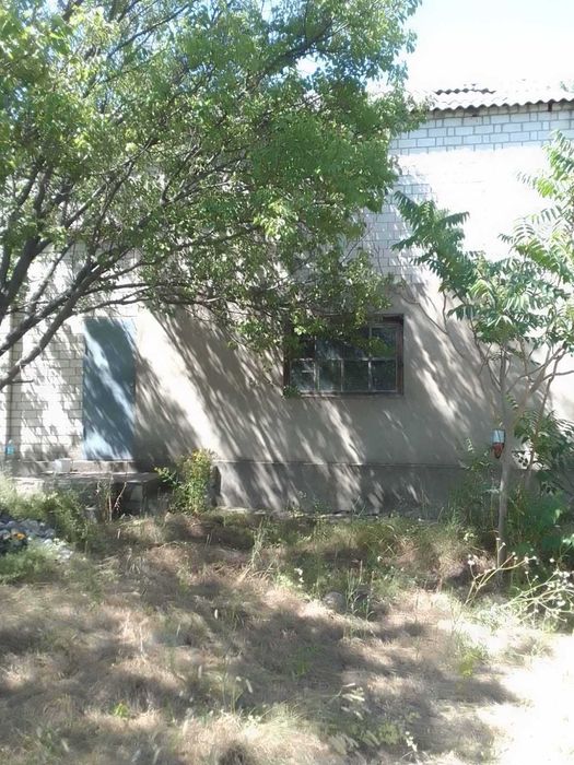 Продам  2-х поверхову дачу в СТ "Маяк", с. Себіно