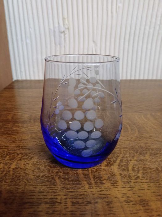 Literatka szklanka PRL indygo
