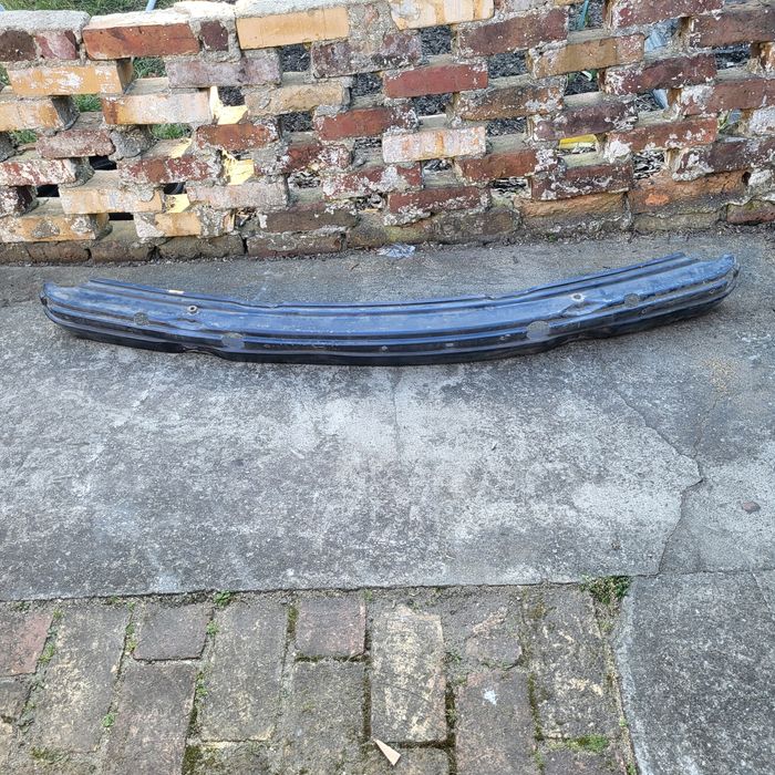 Belka wzmocnienie BMW