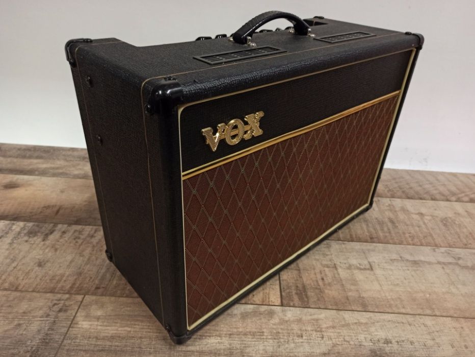 VOX AC15CC1 G12M Greenback lampowy wzmacniacz gitarowy zamiana