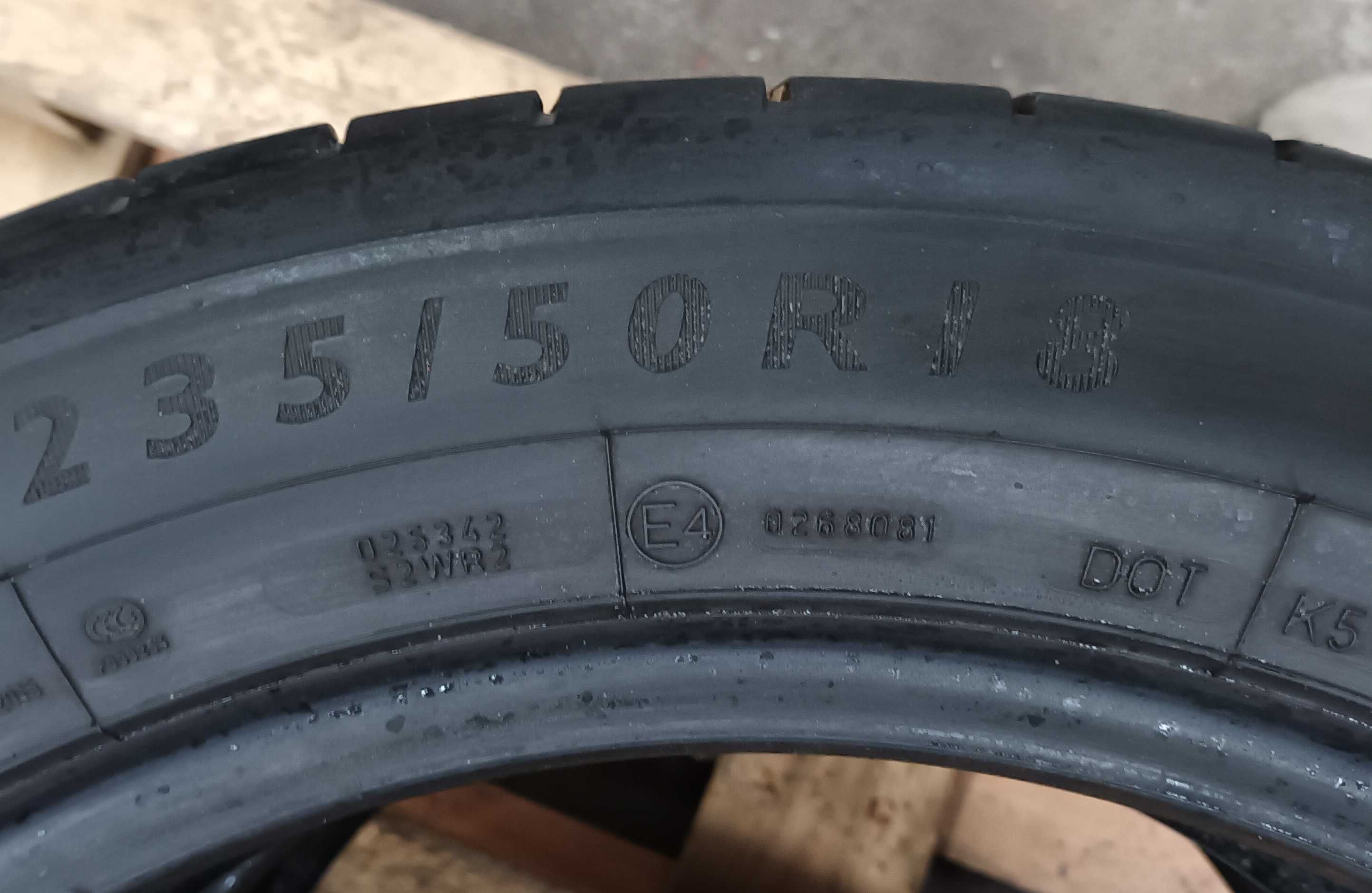 Opony letnie Dunlop Sport Maxx GT 235/50/18 - 2 szt.   Run Flat R18 R