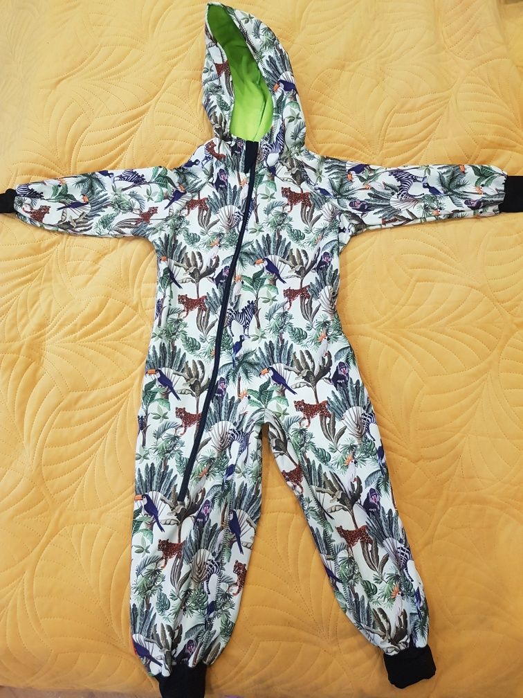 Kombinezon softshell firmy IELM rozm 110/116