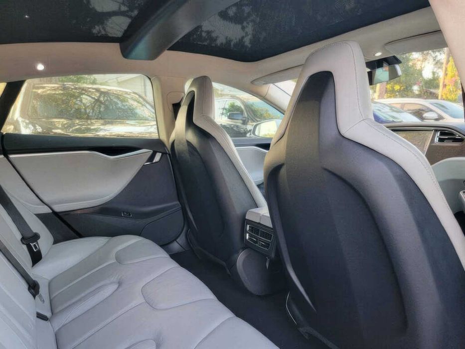 Tesla Model S      2013
