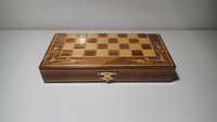 Caixa tabuleiro de xadrez em madeira