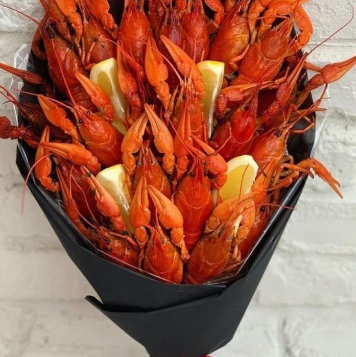 Букет з раків живі свіжі раки