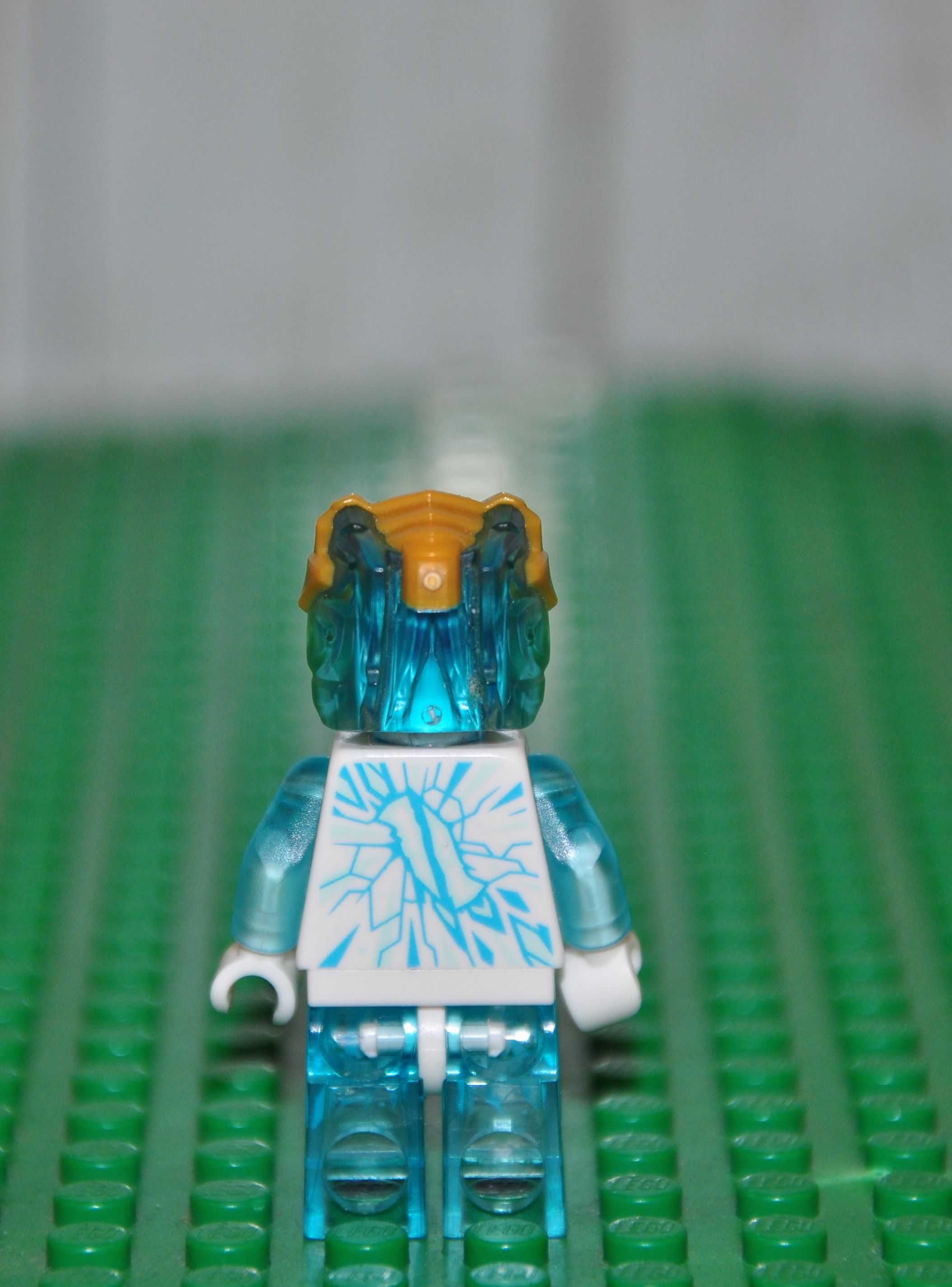 F0445. Figurka LEGO Ninjago - njo770 Zane (Golden Dragon)