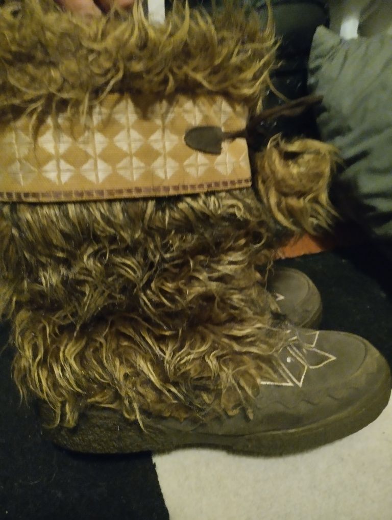 Botas quentes em pelo
