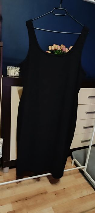 Klasyczna sukienka prążek plus size długa