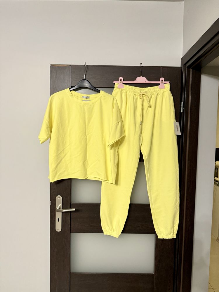 Dres damski nowy żółty rozmiar XL Bei Bei & Fashion