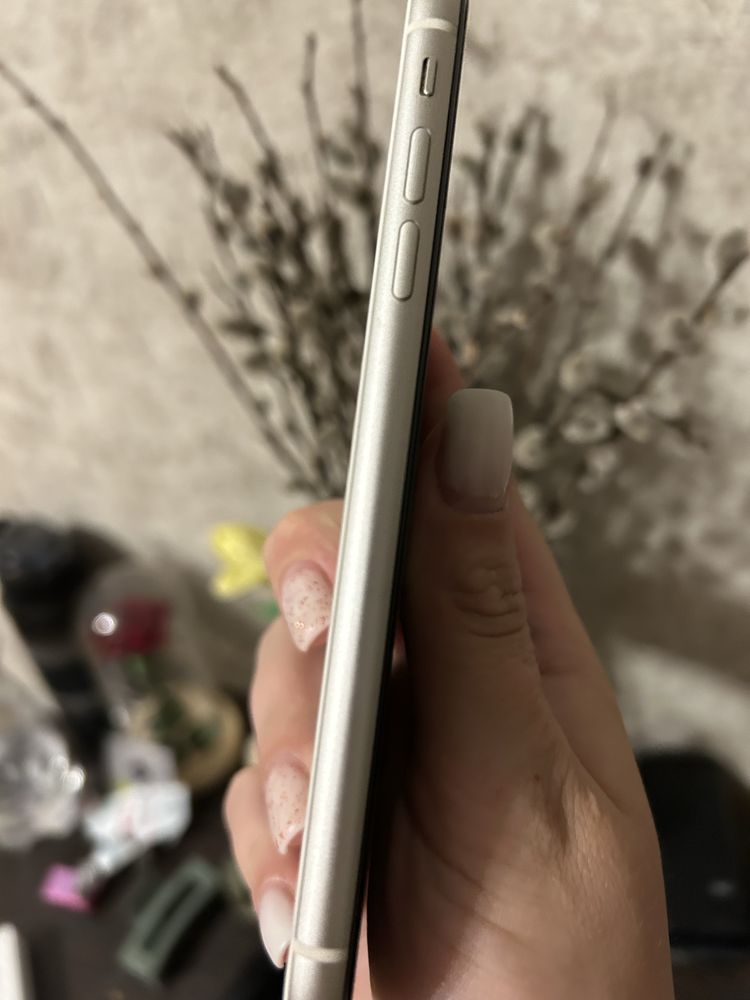 iPhone  11 на 128