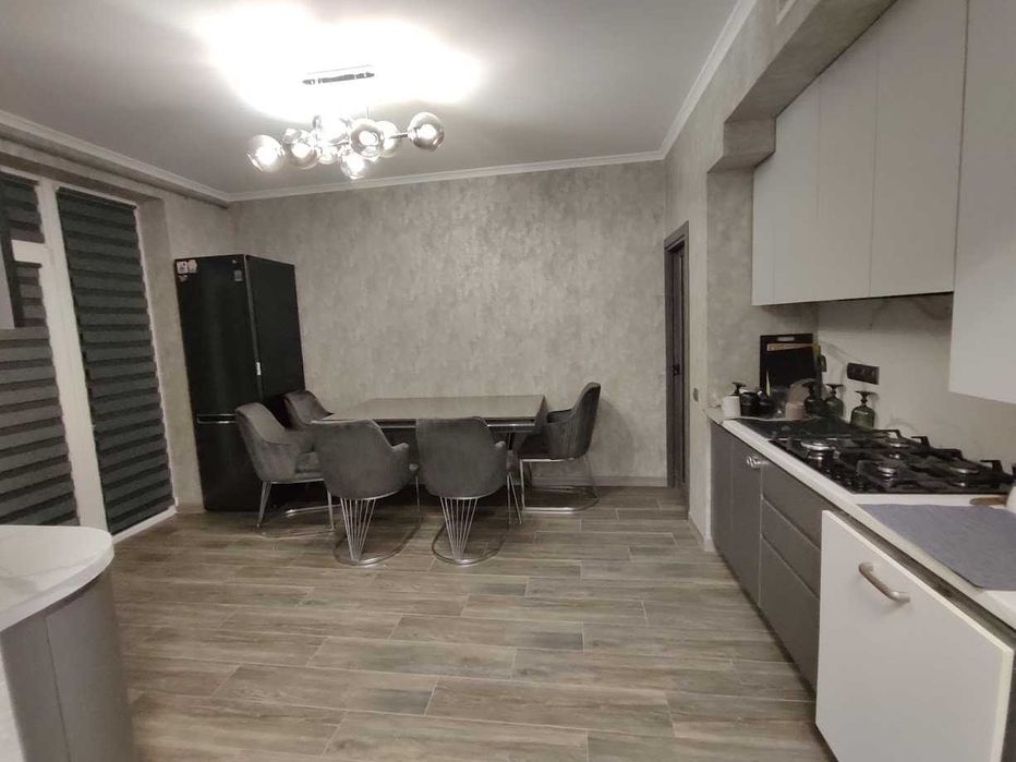 Оренда ТАУНХАУС на вул Кагарлицького (район вул Руська, Гарячий Урбан)