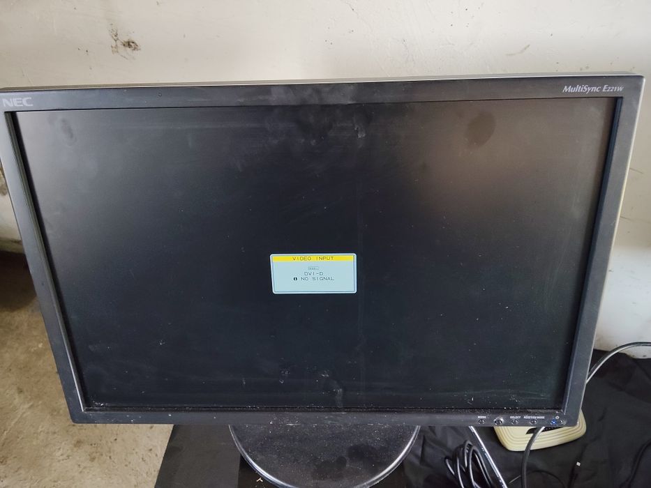 Witam sprzedam komputer stacjonarny z głośnikami i kamerka