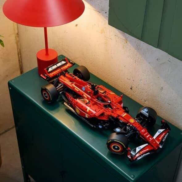 Lego Technic Ferrari SF24
