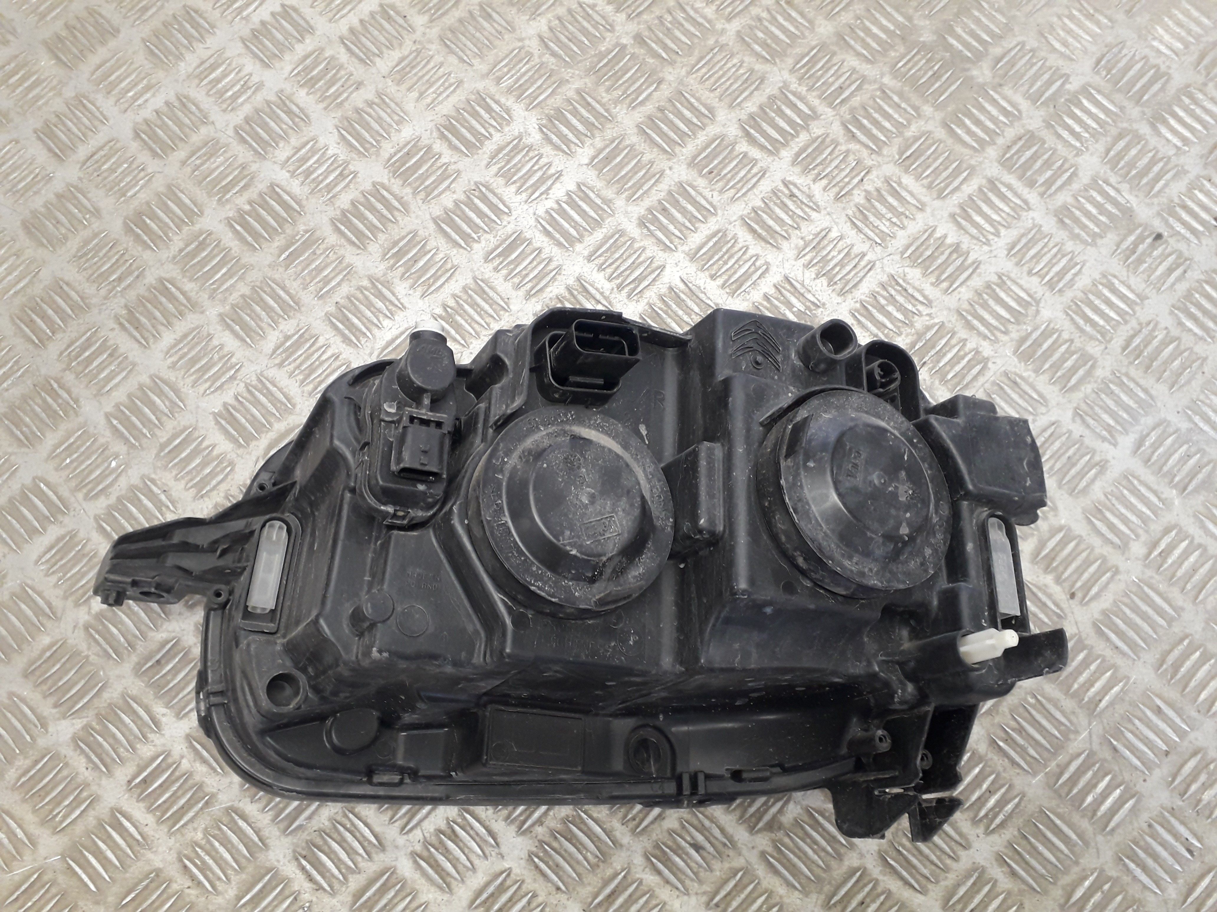 Citroen c3 iii lampa przód prawy eu org
