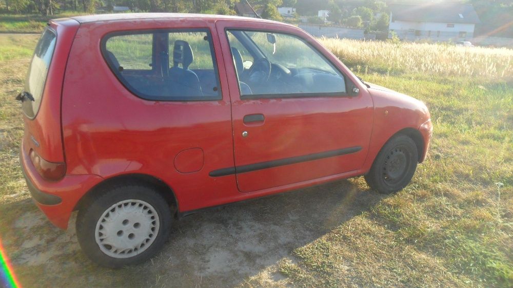 Fiat Seicento, 1.1 benzyna, kolor czerwony, drzwi kompletne