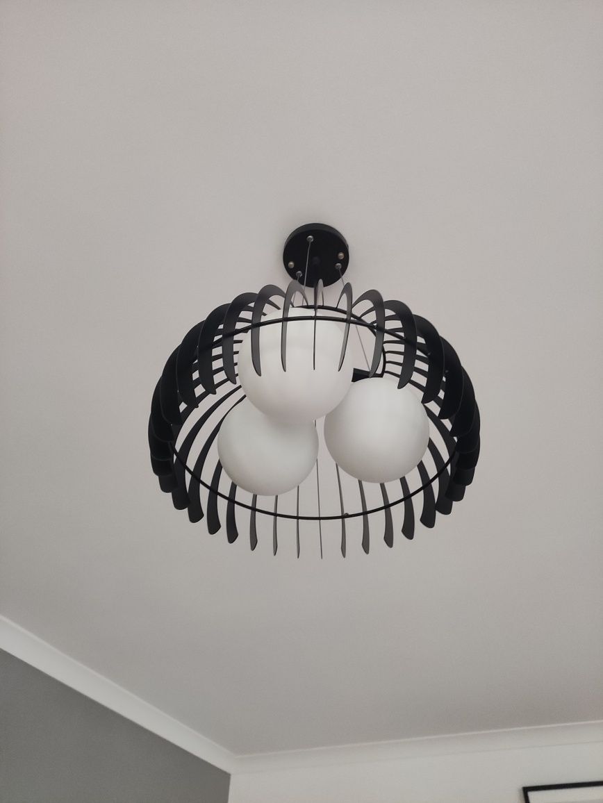 Lampa czarna metalowa Liwia e27