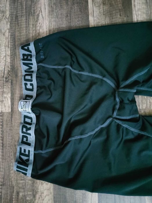 świetne legginsy NIKE PRO COMBAT 3/4