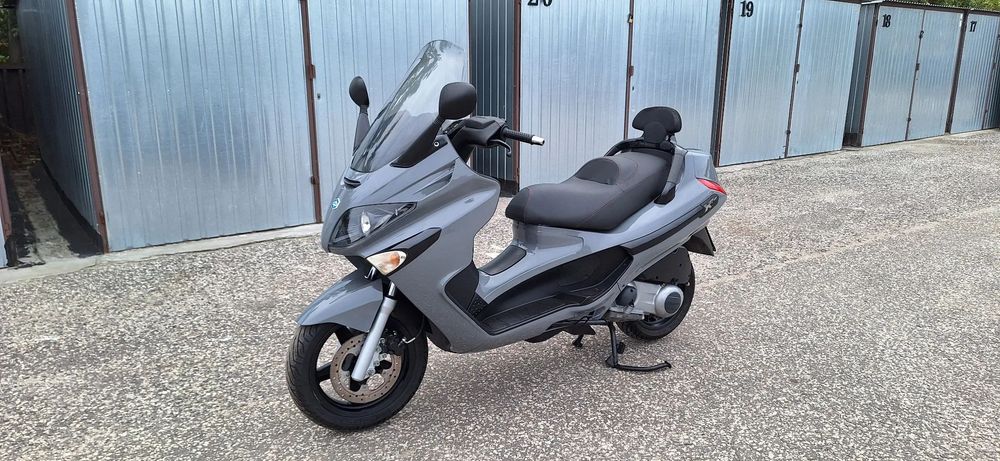 Piaggio Xevo Piaggio Xevo 125 2014r Szary Nardo Gray