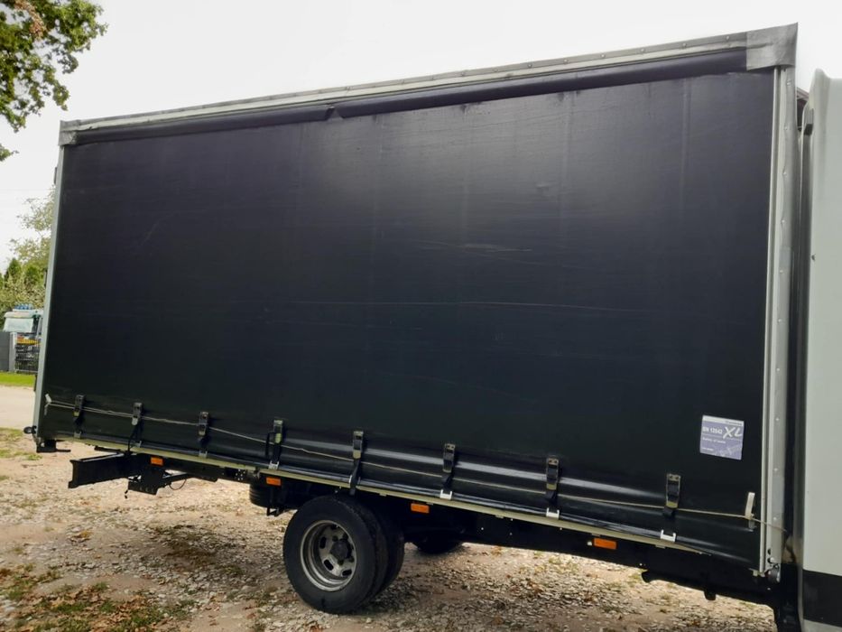 Zabudowa paka firanka Iveco