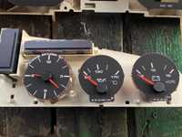 Вольтметр часы указатель масла Ауди 100 с4 Audi a6 c4 доп приборы