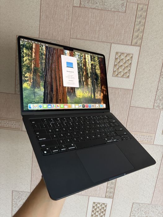 MacBook Air m2 16/256gb