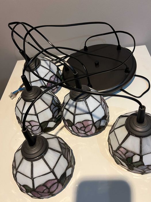 Lampa wisząca w stylu Tiffany