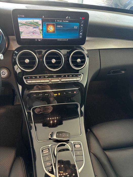 Mercedes-Benz C300 Hybrid - 2021 - Híbrido Plug-in