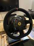 Thrustmaster TS-XW + obręcz Ferrari 599XX EVO + stanowisko z fotelem