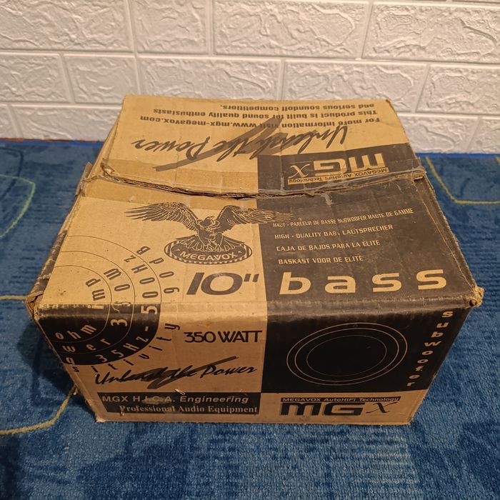 Сабвуфер/10"/350 Вт/Низкочастотный динамик/