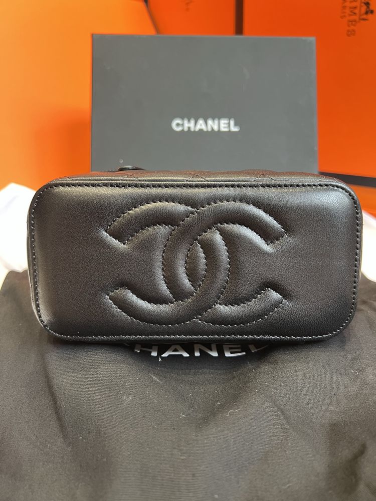 Torebka Vanity Chanel Smooth Leather