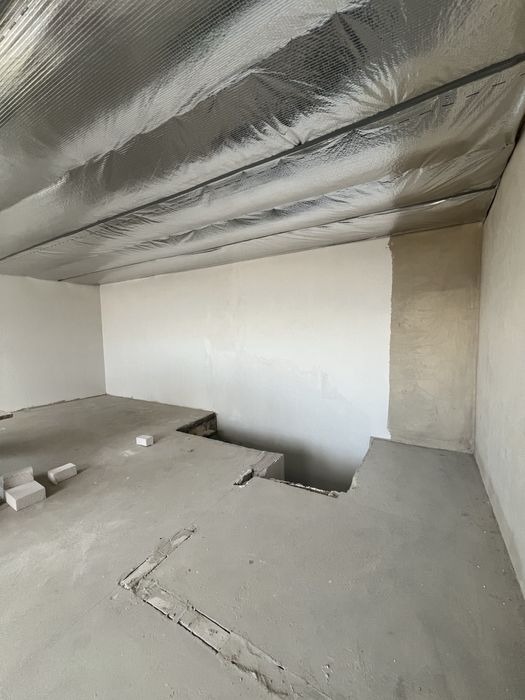 ДВОРІВНЕВА квартира із двома терасами