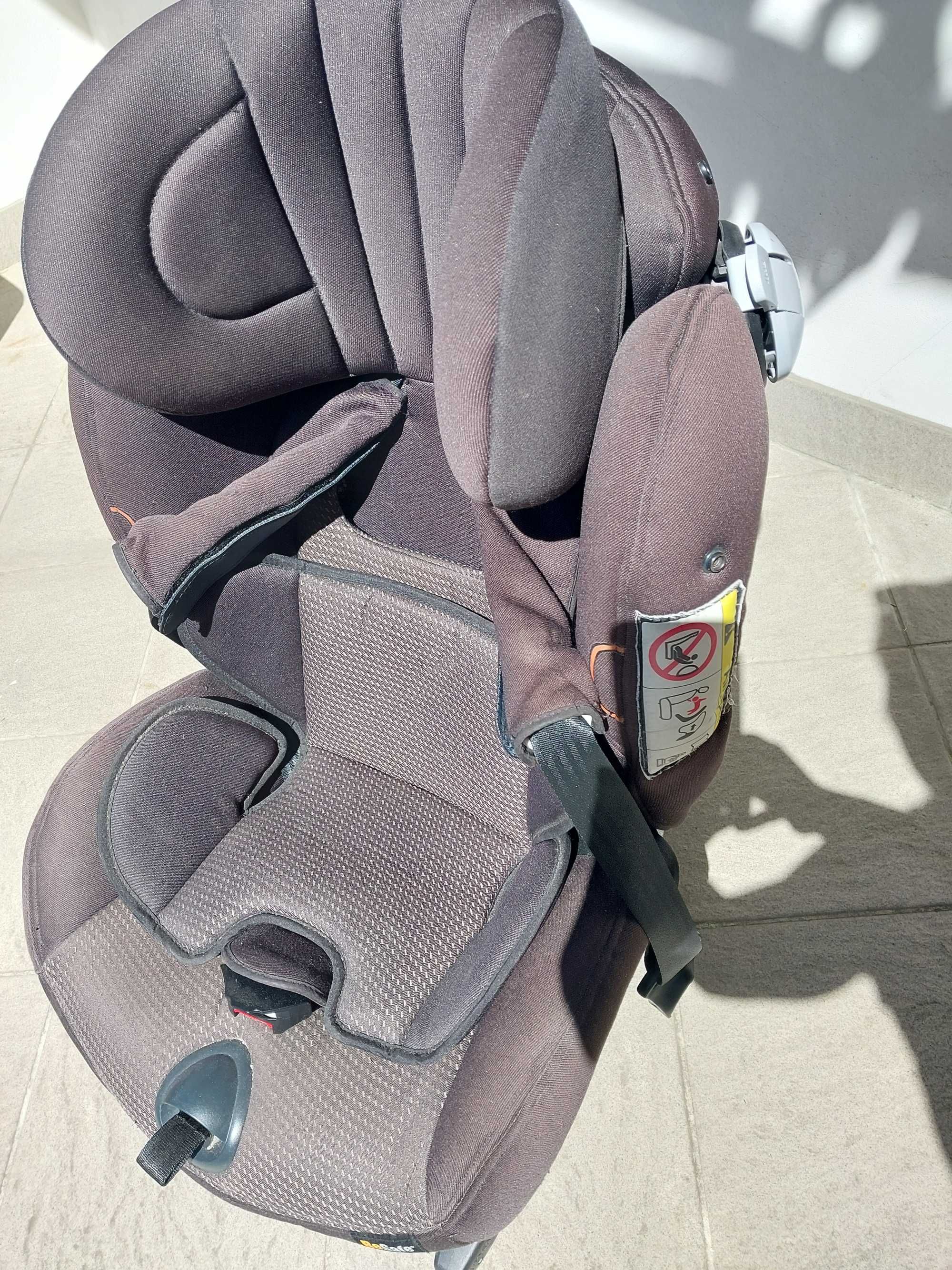 Fotelik samochodowy BeSafe Izi Combi X4 Isofix do 18 kg