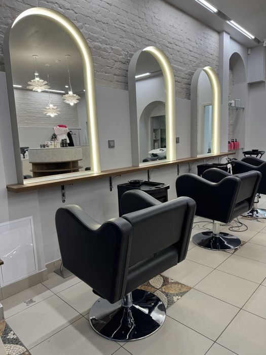 Оренда перукарського крісла