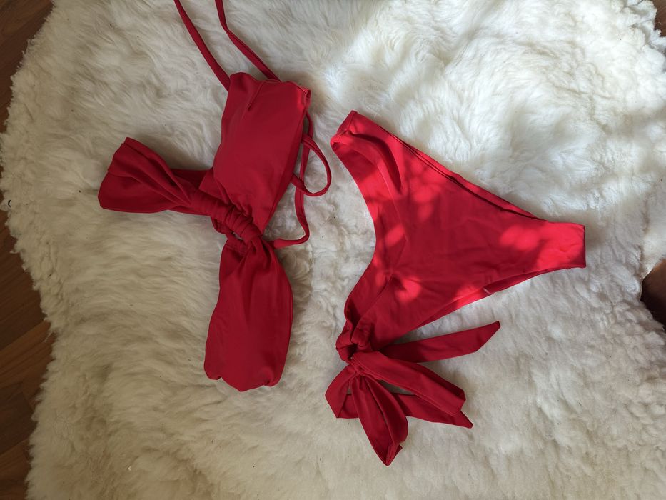 Купальник червоний М новий