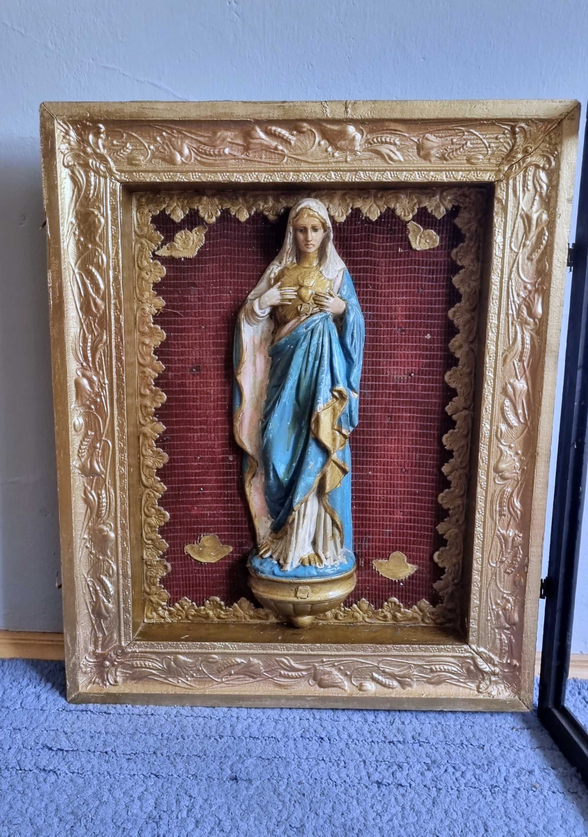 Figurka Matki Boskiej z sercem w podwójnej ramie