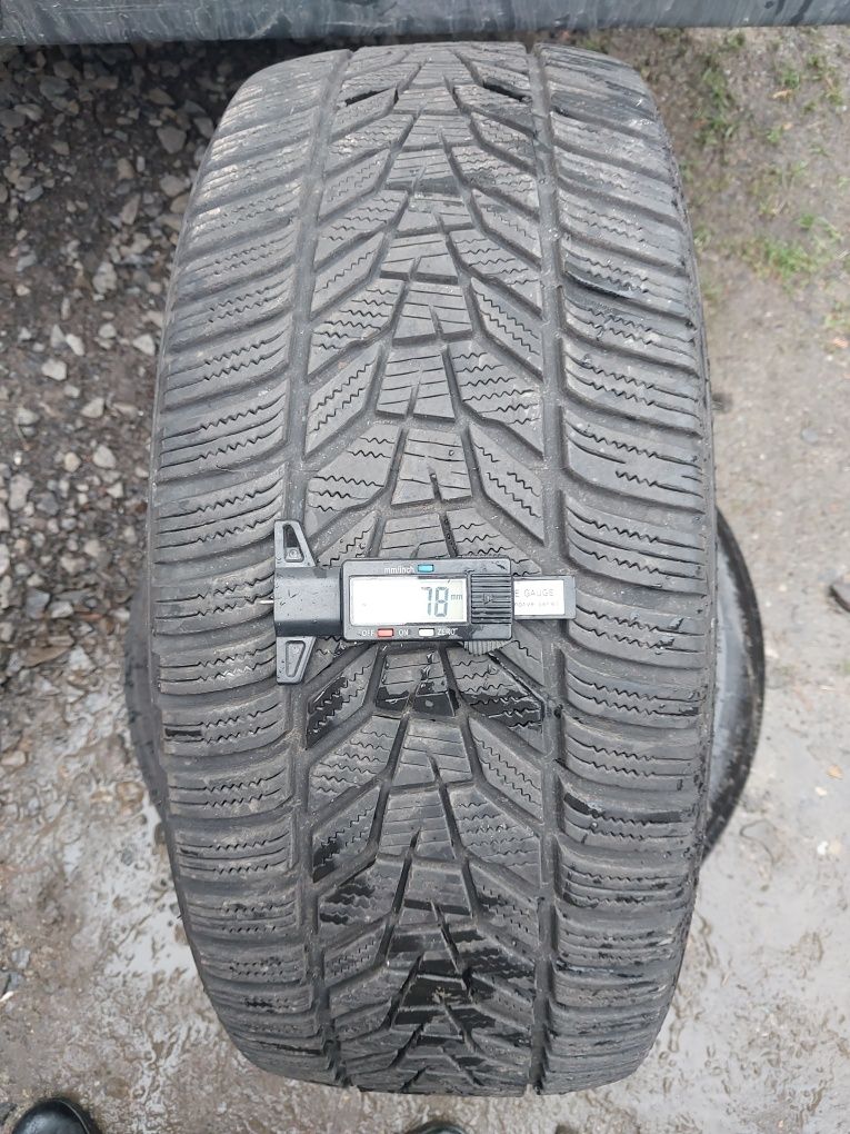 Hankook Winter i'cept evo3 235/45R18 98 V XL