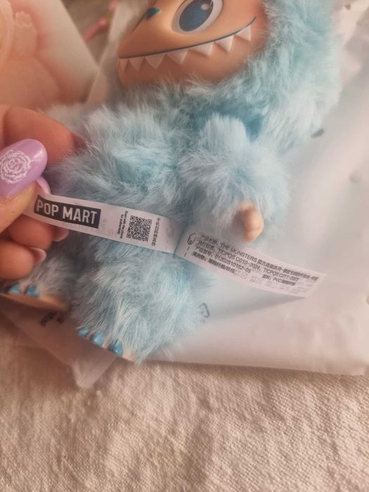 Hope Labubu - Big Into Energy