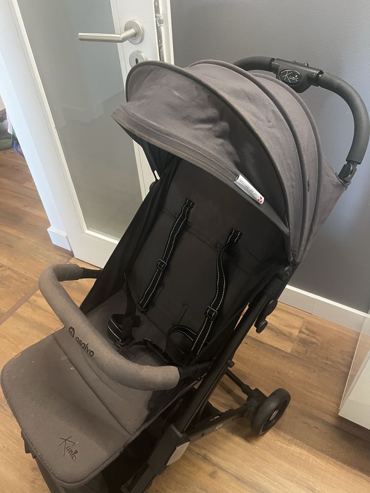 Carrinho de passeio Asalvo Kubik compacto