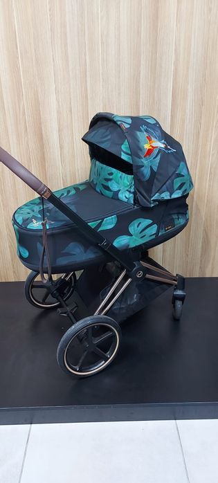 Cybex Priam 2.0 Birds of Paradise na stelażu Rose Gold