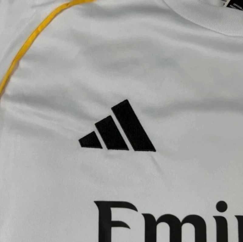 Camisola Real Madrid 2025/26 - Adidas (Tamanho M)