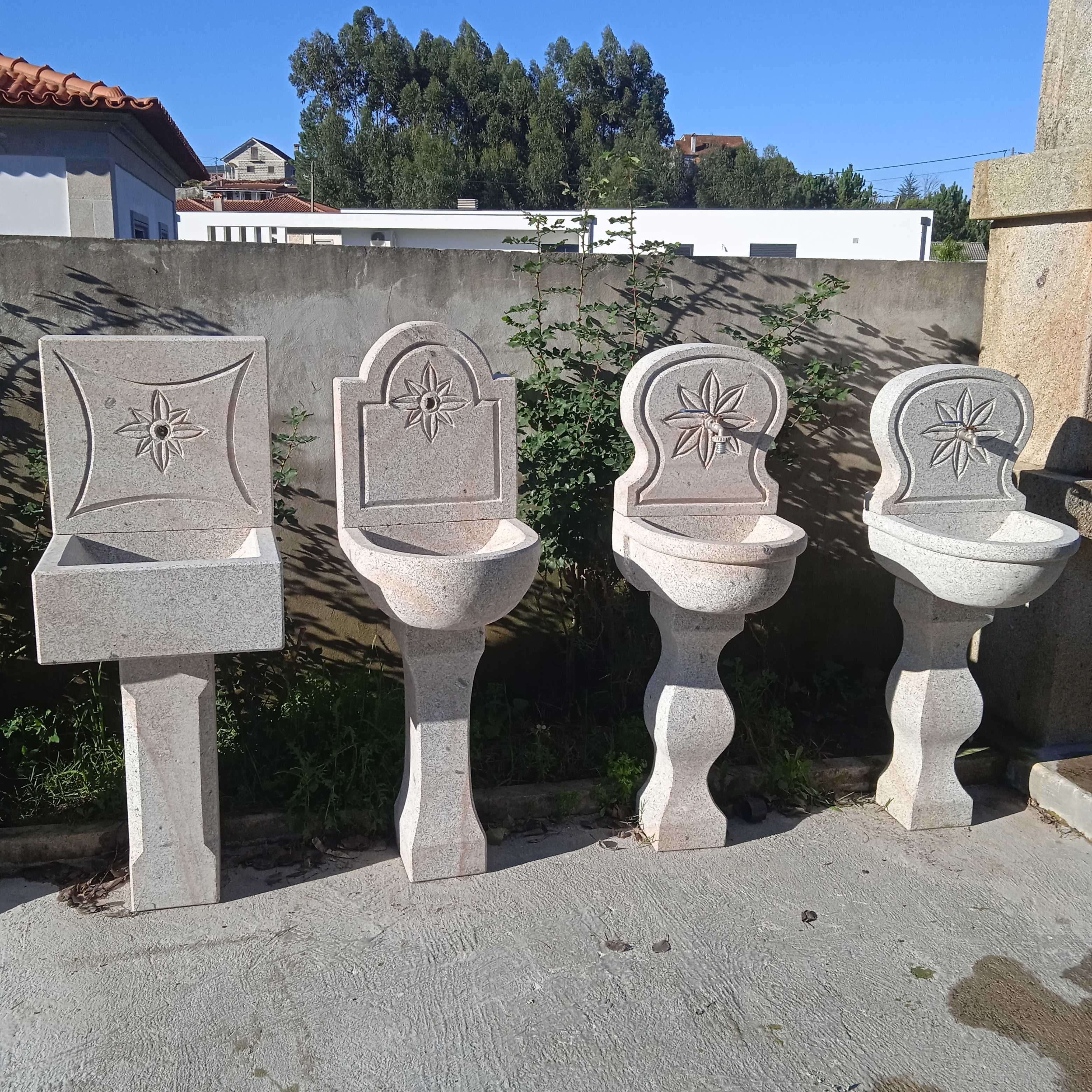 Vários modelos de fontanários
